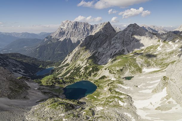 drachensee-und-seebensee-mit-zugspitzblick-gaistal-leutasch-1