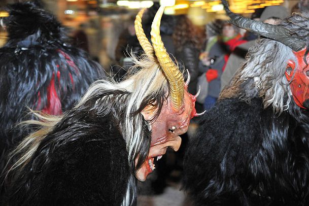 es-lohnt-sich-brav-zu-sein-9