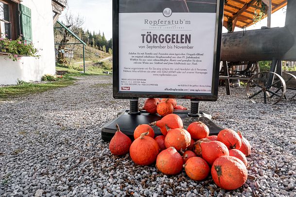 Törggelen in der Ropferstub_m - (c) Olympiaregion Seefeld - Tessa Mellinger